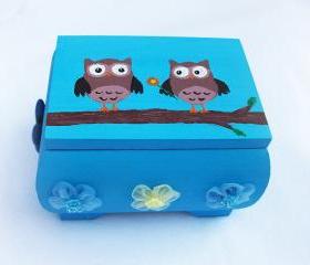 ON SALE Love Owls Box, handpainted, handmade, ooak, trinket box