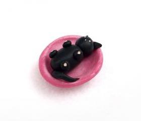 Polymer Clay Cat Fridge Magnet, Baby Cat Miniature, Clay Cat Sculpture, Cat Figurine, Puppy Kennel