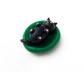 Polymer Clay Cat Fridge Magnet, Baby Cat Miniature, Clay Cat Sculpture, Cat Figurine, Puppy Kennel